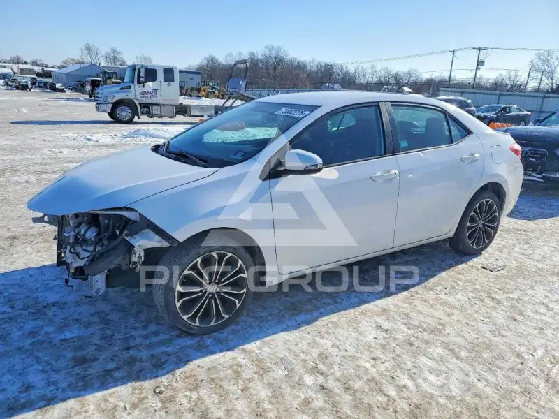 2015 Toyota COROLLA фото