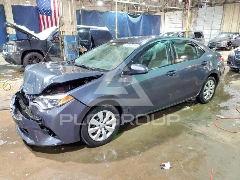 2015 Toyota COROLLA фото