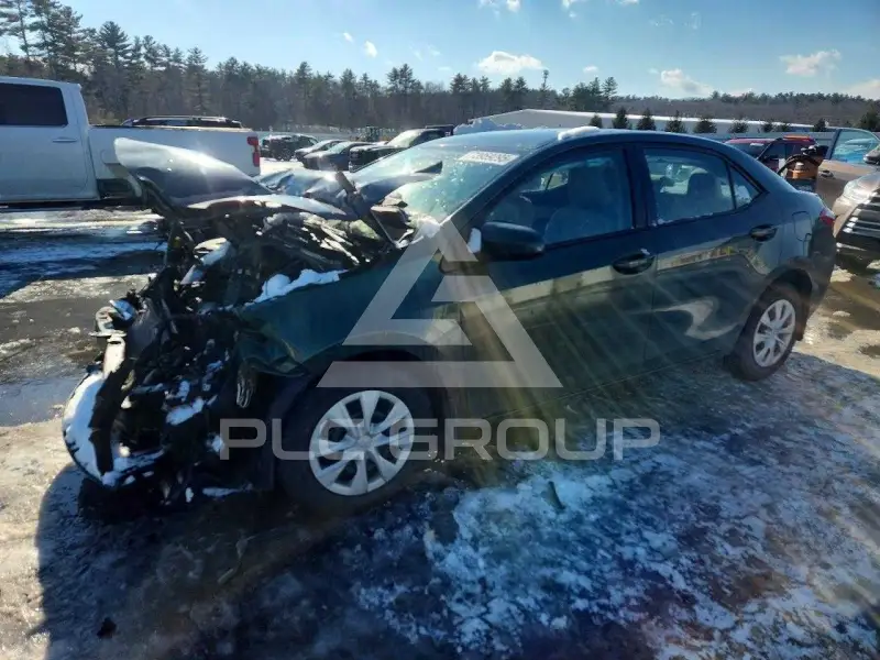 2015 Toyota COROLLA фото