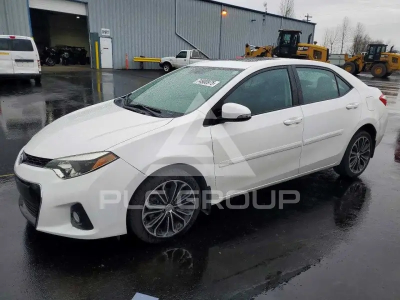 2015 Toyota COROLLA фото
