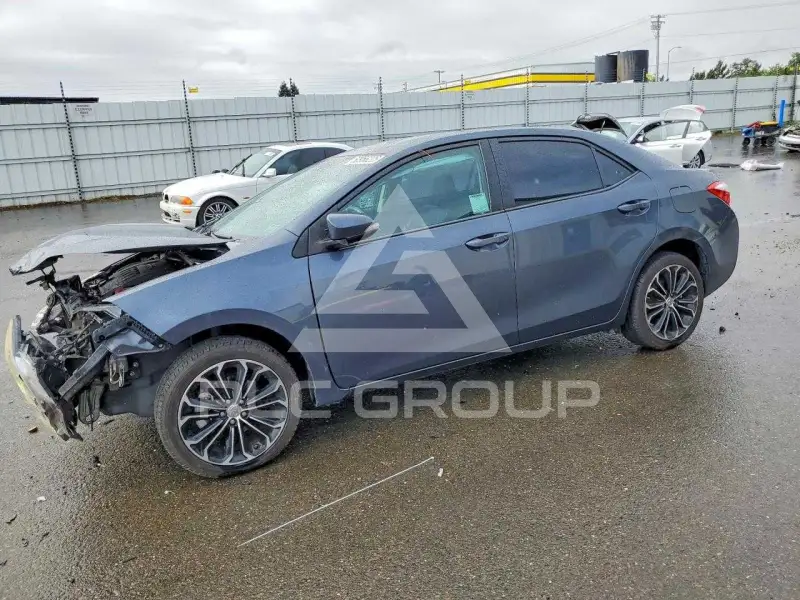 2015 Toyota COROLLA фото