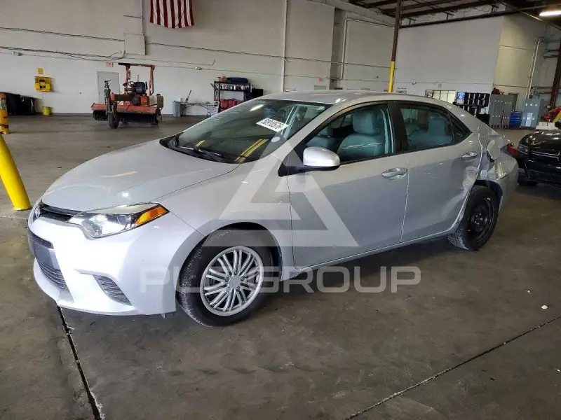 2015 Toyota COROLLA photo