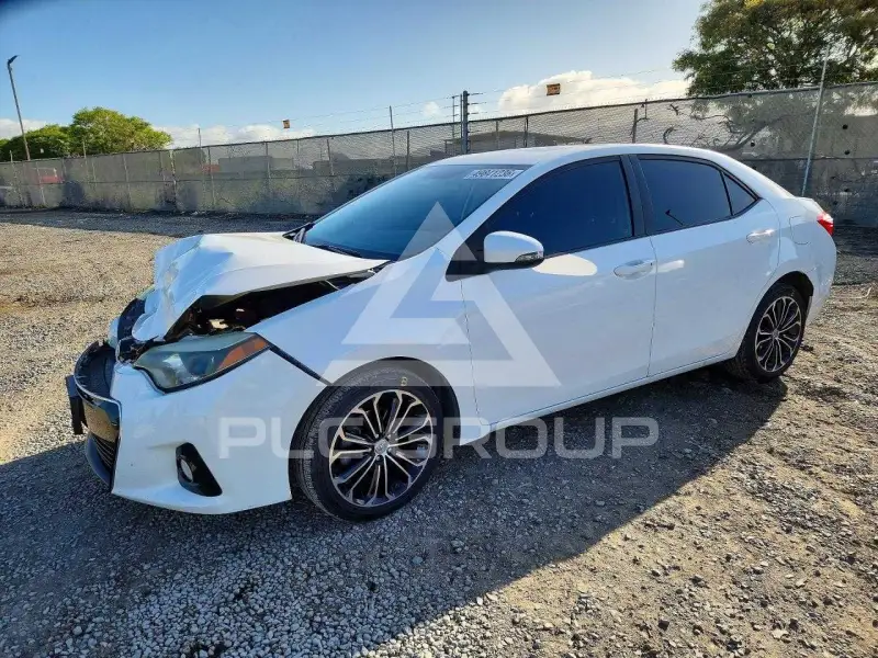 2015 Toyota COROLLA фото