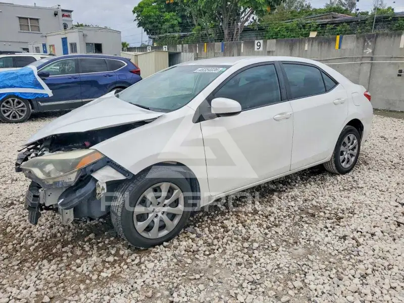2015 Toyota COROLLA фото