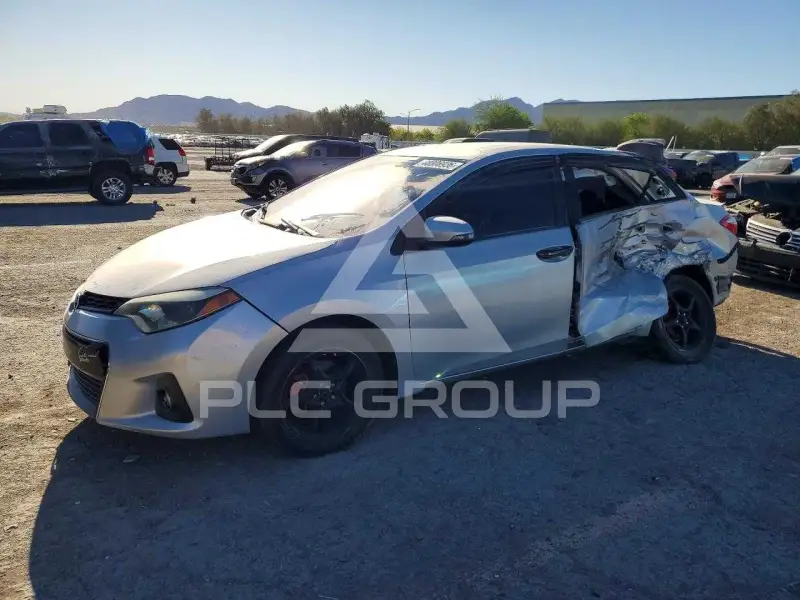 2015 Toyota COROLLA фото