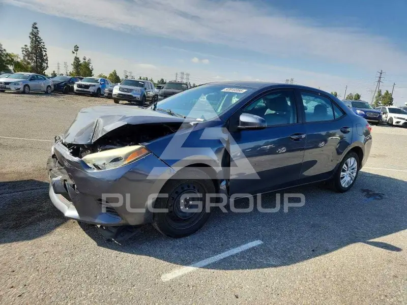 2015 Toyota COROLLA фото