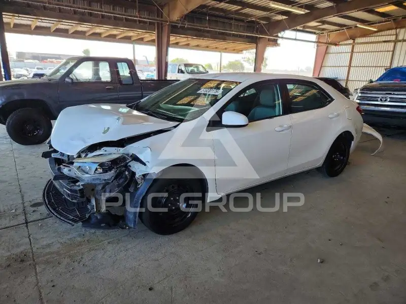 2015 Toyota COROLLA фото