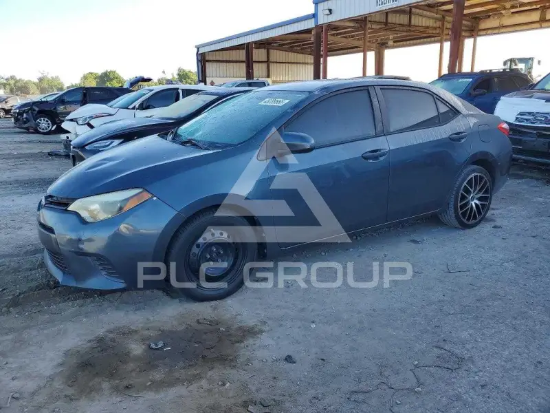 2015 Toyota COROLLA фото