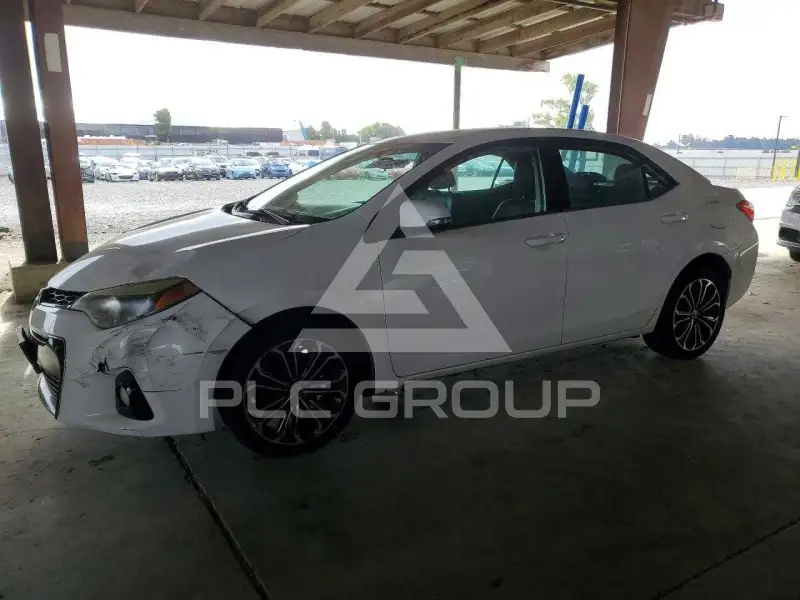 2015 Toyota COROLLA фото