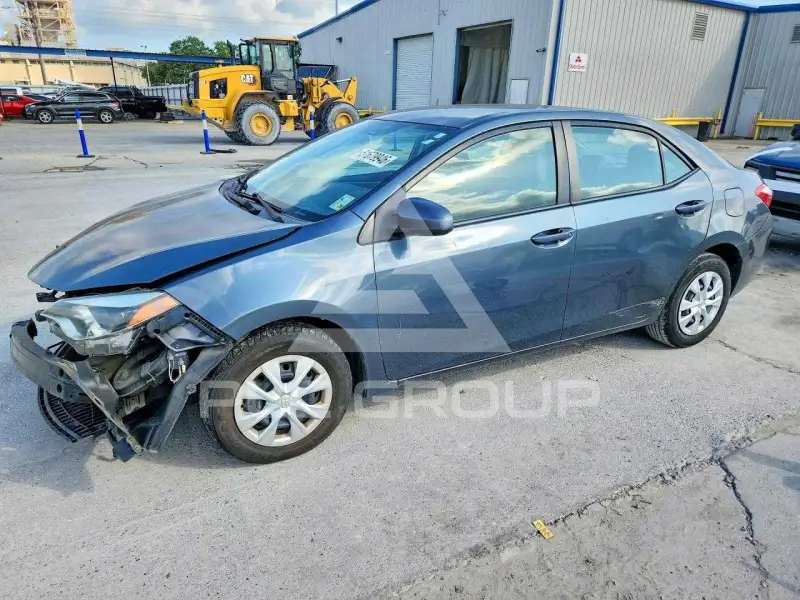 2015 Toyota COROLLA фото