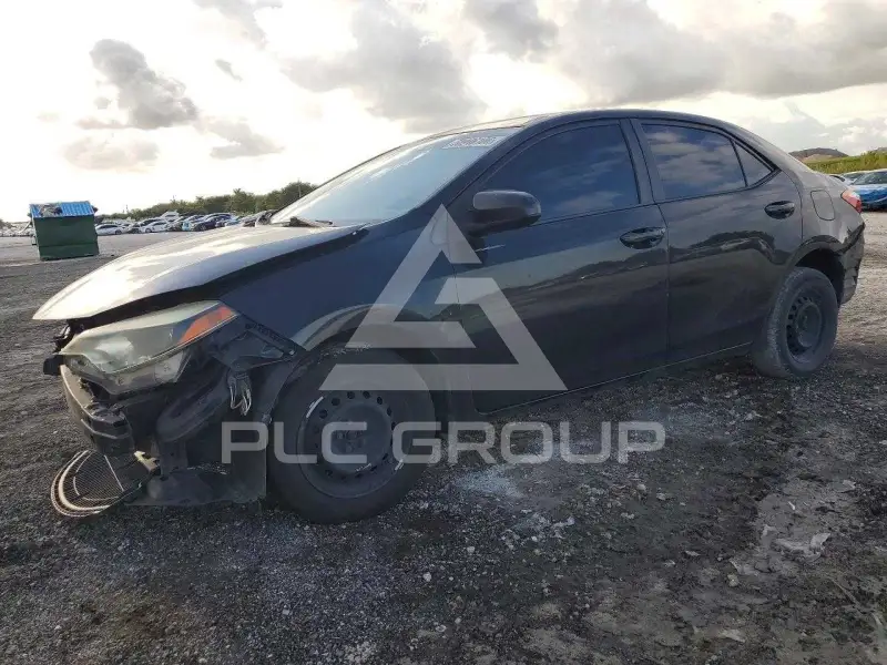 2015 Toyota COROLLA фото
