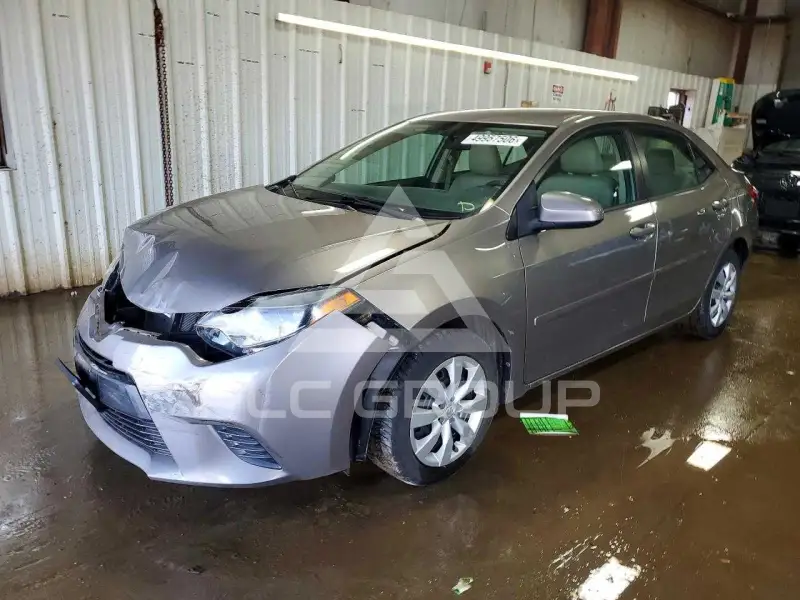 2015 Toyota COROLLA фото