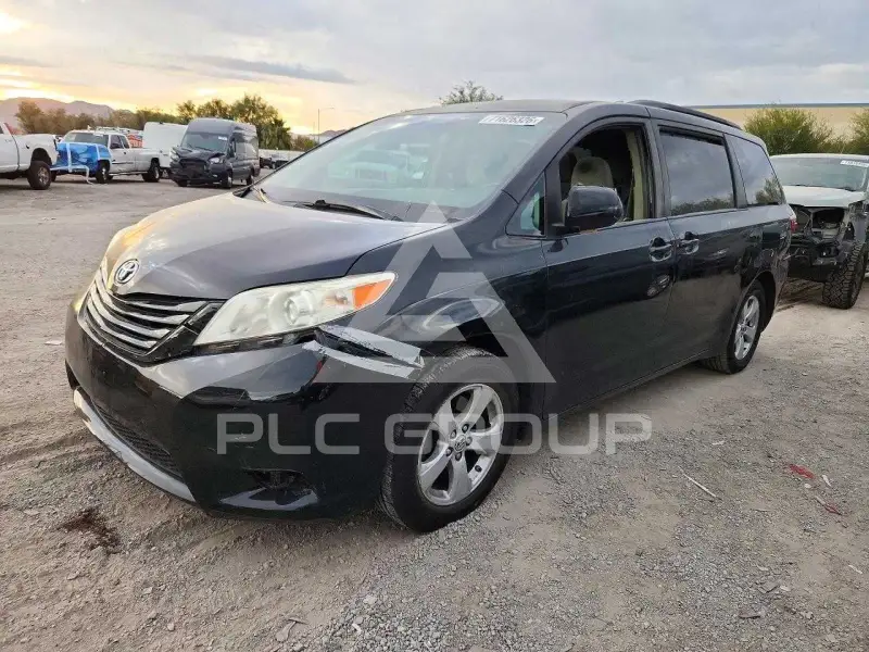 2015 Toyota SIENNA фото