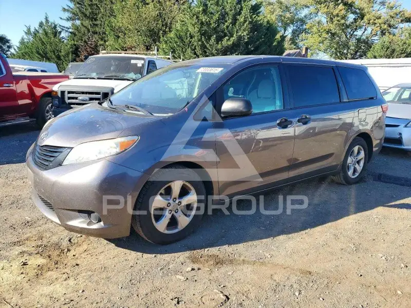 2015 Toyota SIENNA фото