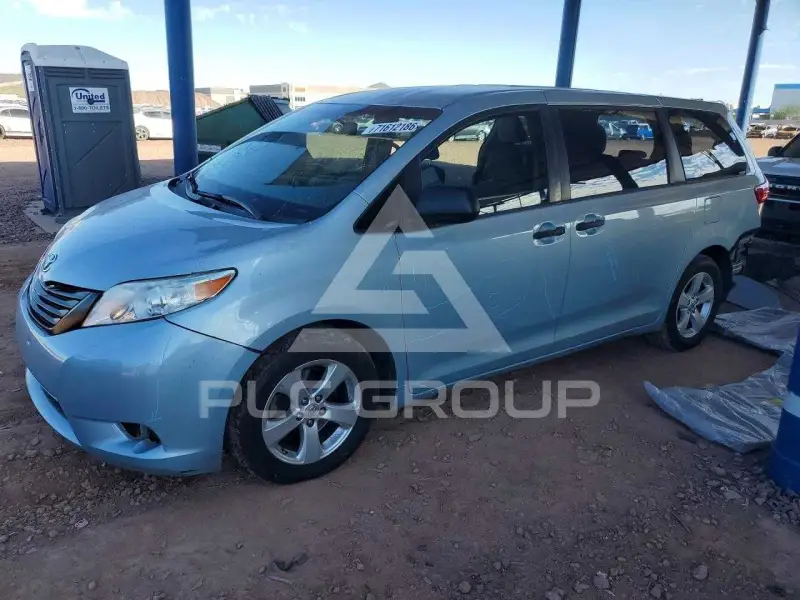 2015 Toyota SIENNA фото