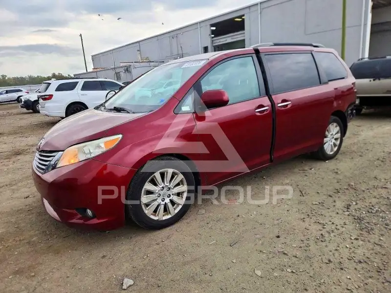 2015 Toyota SIENNA фото