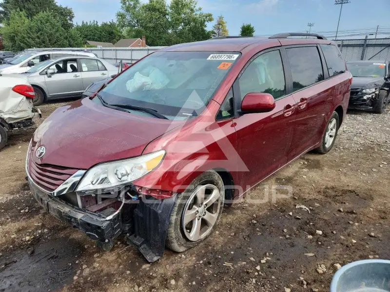 2015 Toyota SIENNA фото