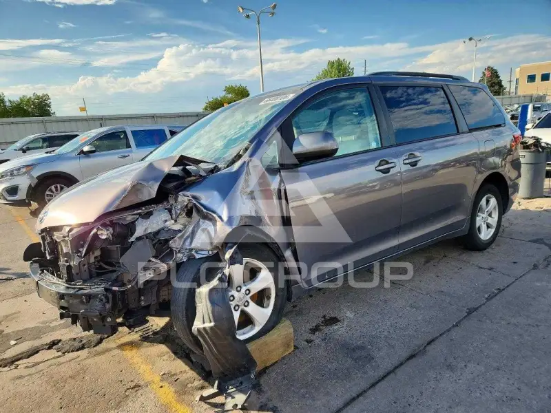 2015 Toyota SIENNA фото