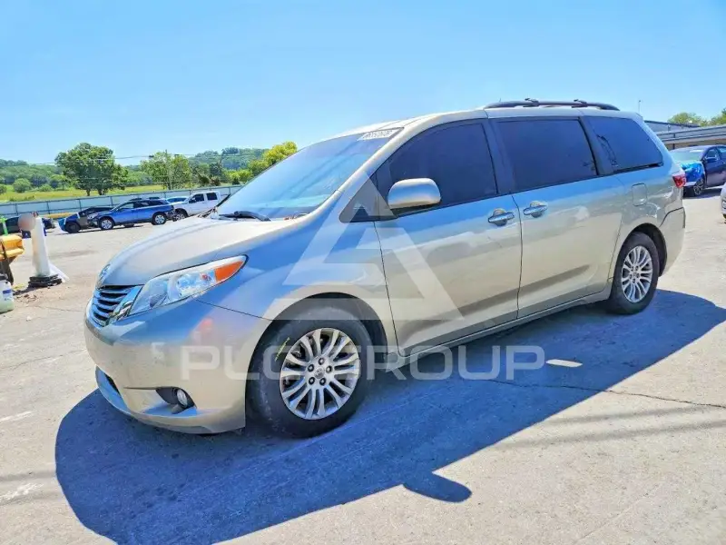 2015 Toyota SIENNA фото