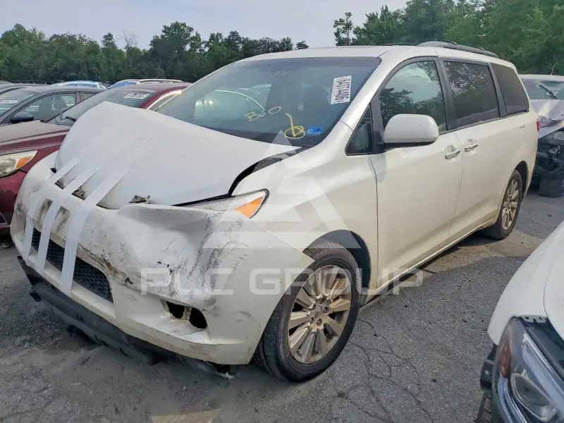 2015 Toyota SIENNA фото