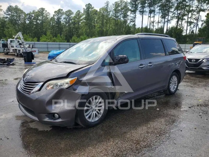 2015 Toyota SIENNA фото