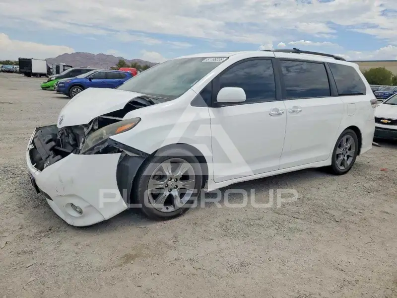 2015 Toyota SIENNA фото