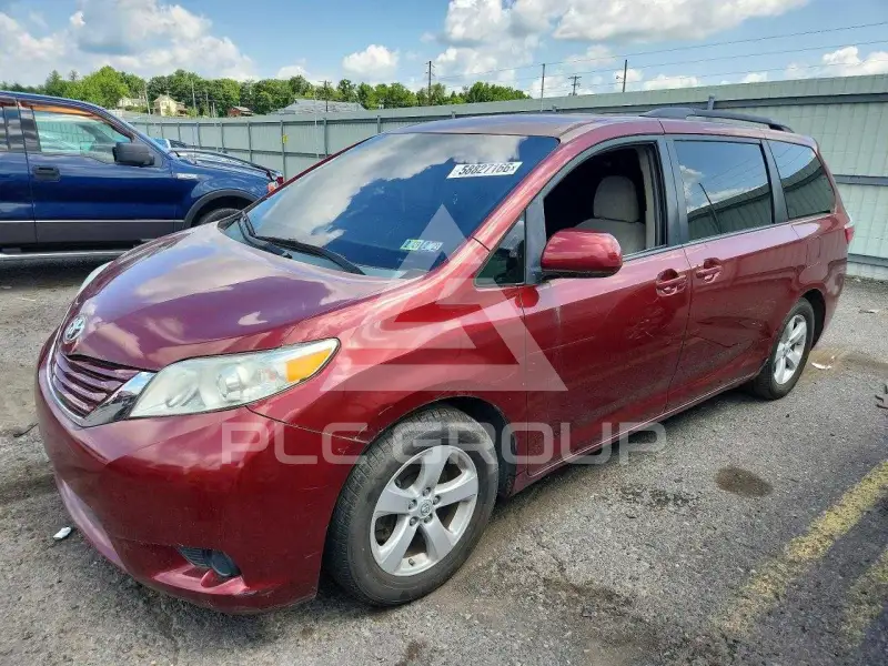 2015 Toyota SIENNA фото