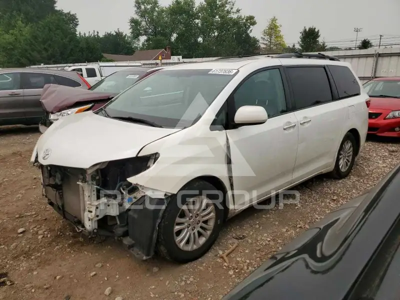 2015 Toyota SIENNA фото