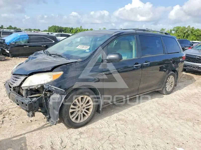 2015 Toyota SIENNA фото