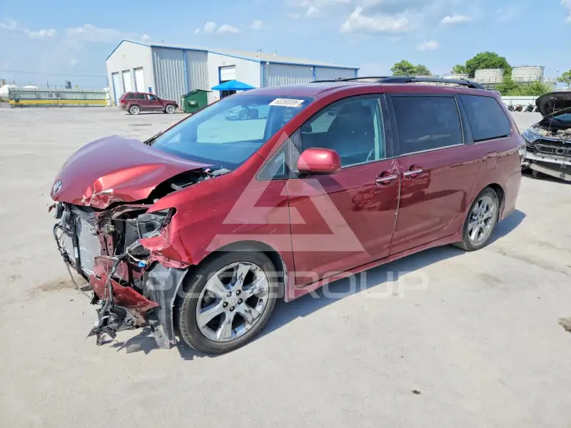 2015 Toyota SIENNA фото