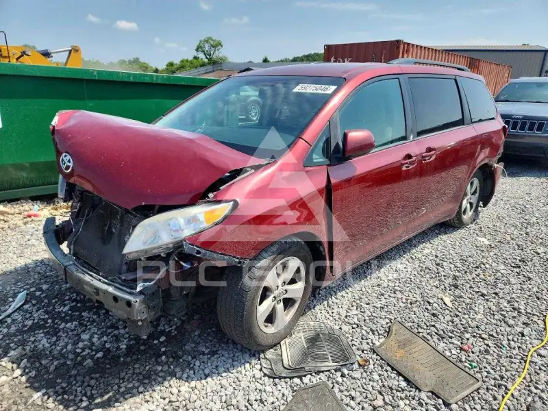 2015 Toyota SIENNA фото