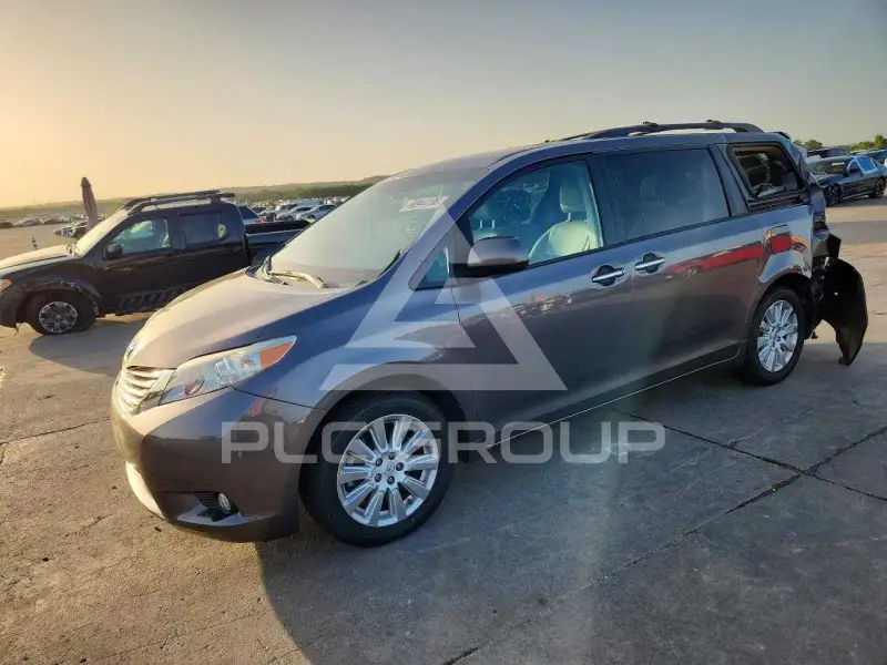 2015 Toyota SIENNA фото