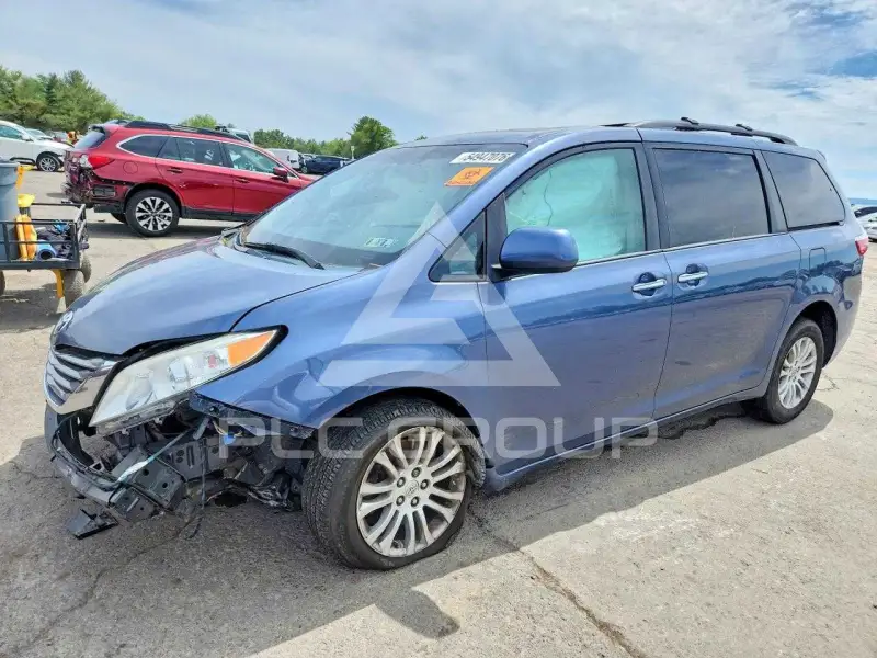 2015 Toyota SIENNA фото