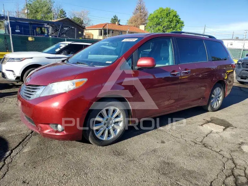 2015 Toyota SIENNA фото