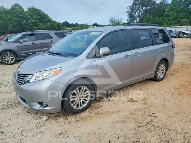 2015 Toyota SIENNA фото