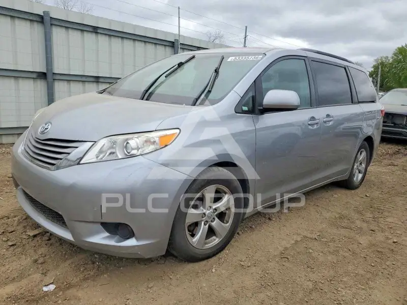 2015 Toyota SIENNA фото