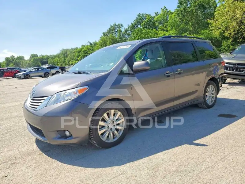 2015 Toyota SIENNA фото