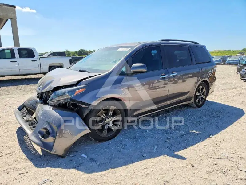 2015 Toyota SIENNA фото