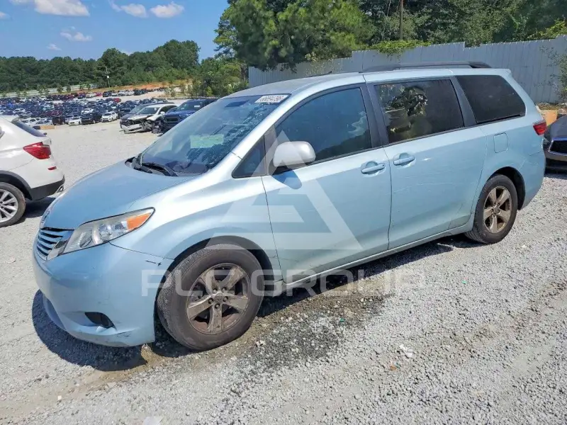 2015 Toyota SIENNA фото