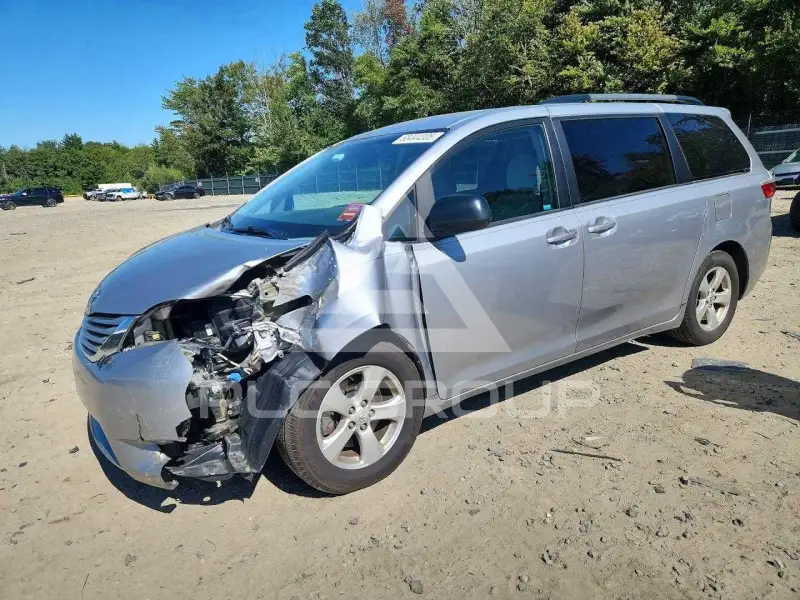2015 Toyota SIENNA фото