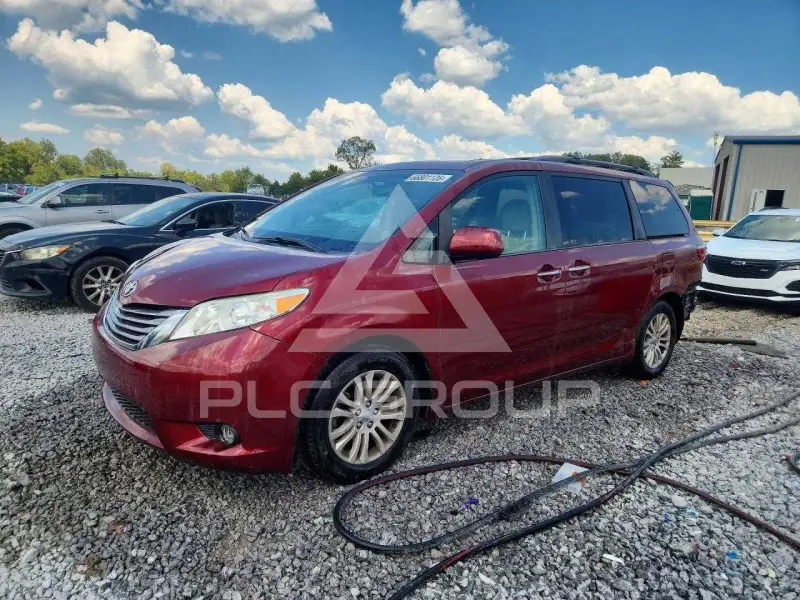 2015 Toyota SIENNA фото