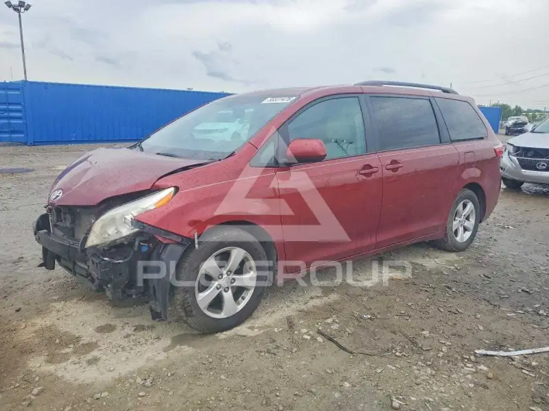 2015 Toyota SIENNA фото