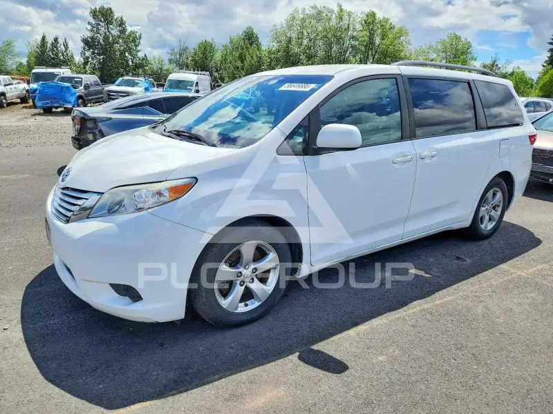 2015 Toyota SIENNA фото