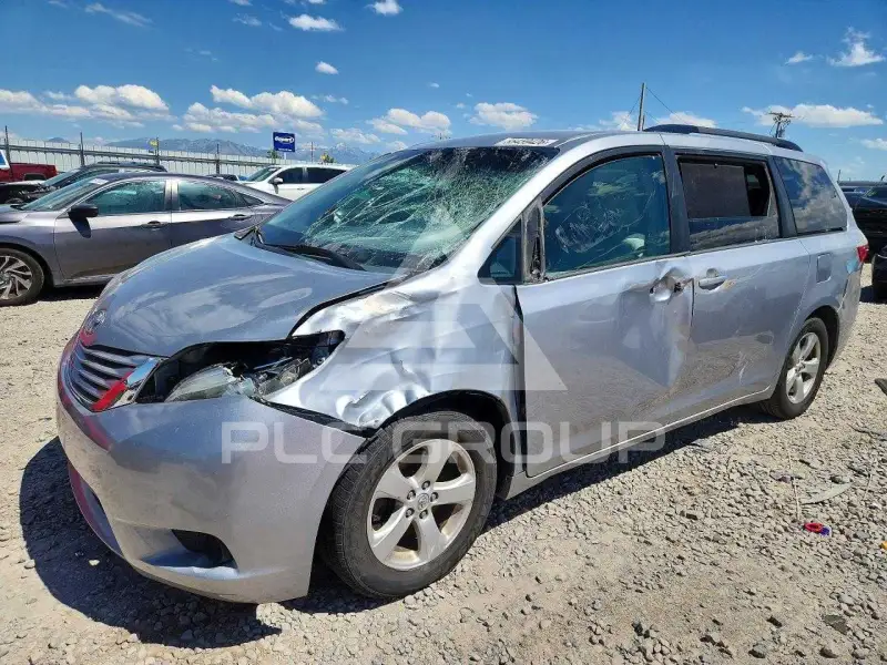 2015 Toyota SIENNA фото