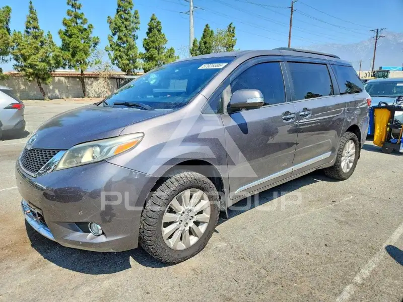 2015 Toyota SIENNA фото