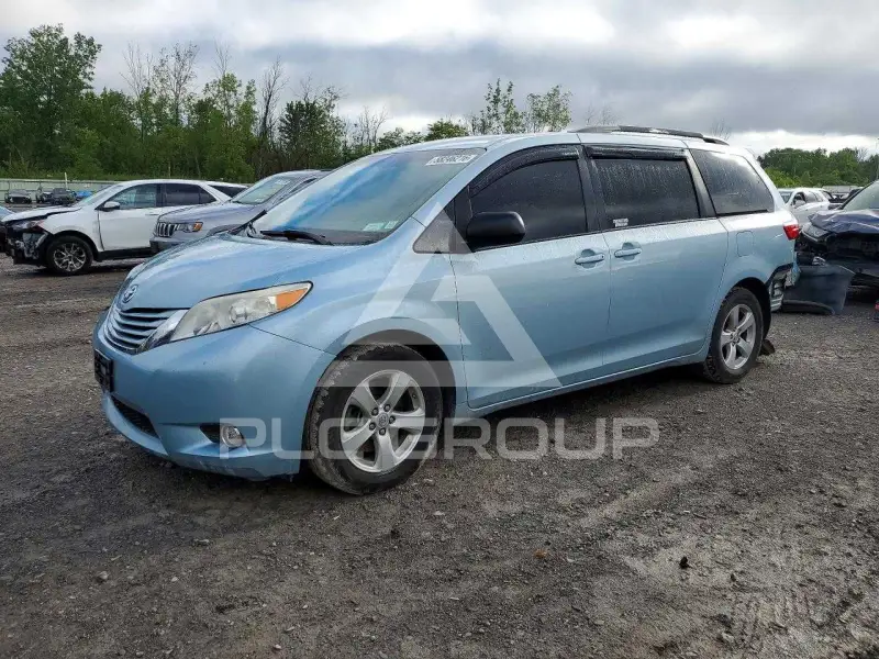 2015 Toyota SIENNA фото