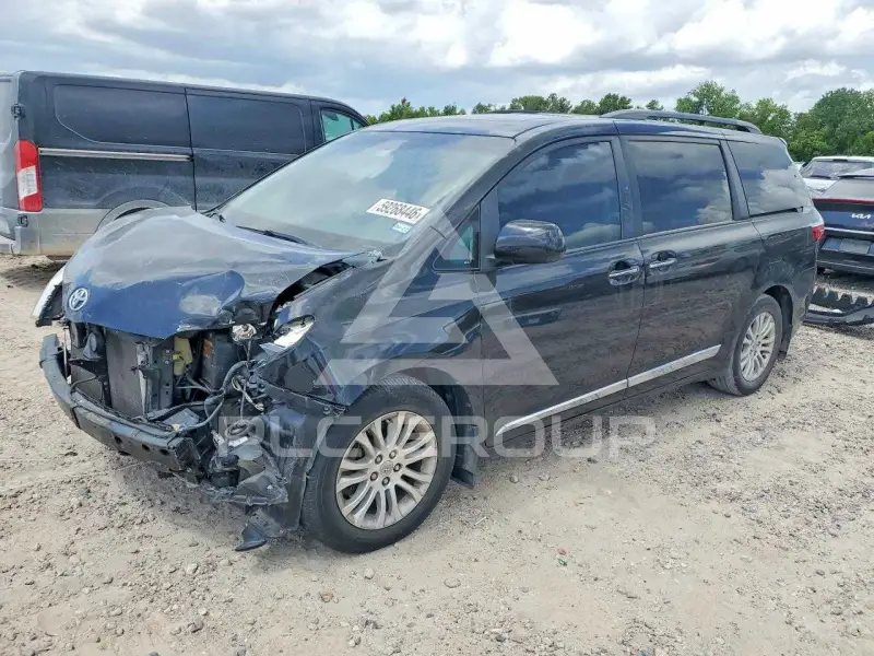 2015 Toyota SIENNA фото