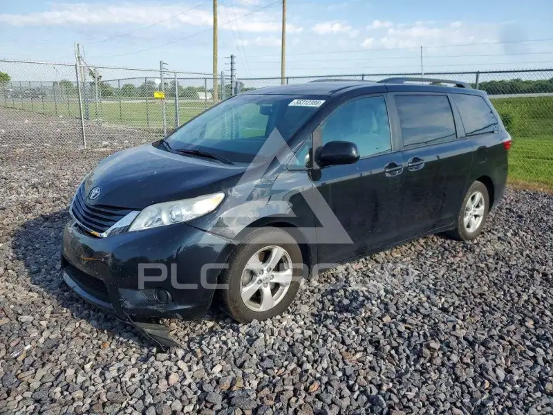 2015 Toyota SIENNA фото