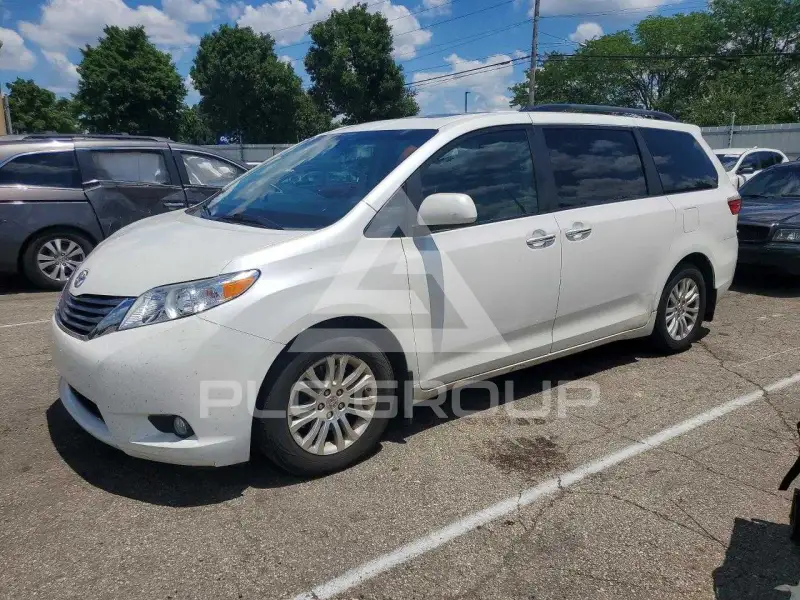 2015 Toyota SIENNA фото