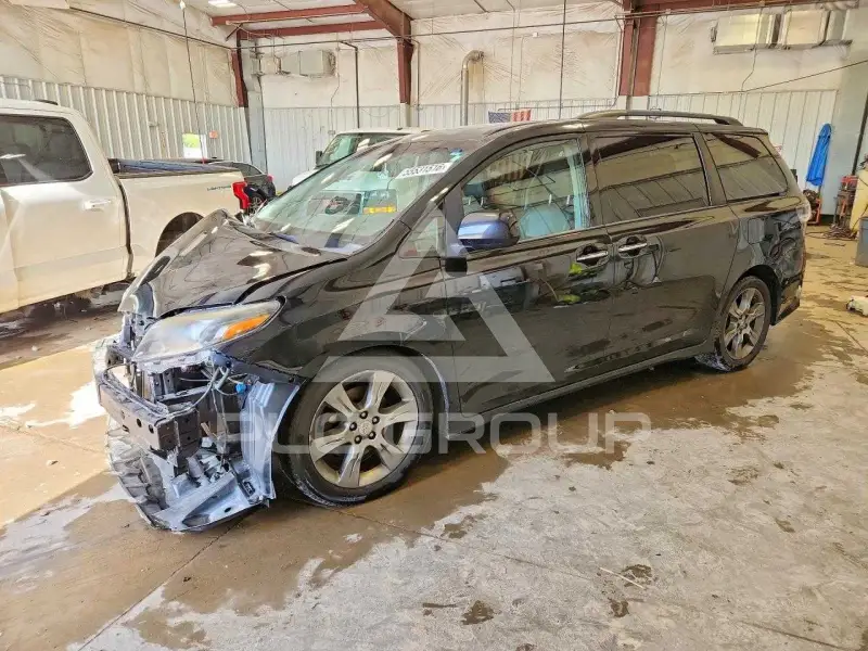 2015 Toyota SIENNA фото